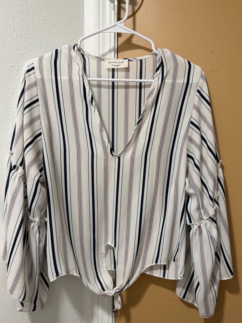 Striped Tie-Hem V-Neck Blouse - White/Navy